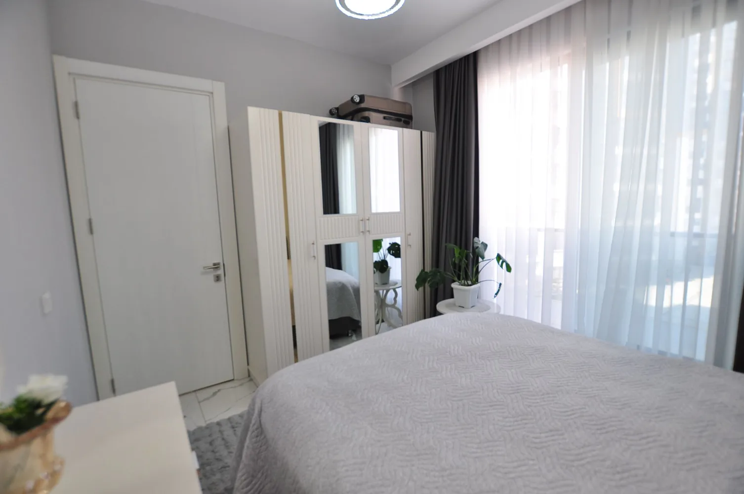  Interior - 10