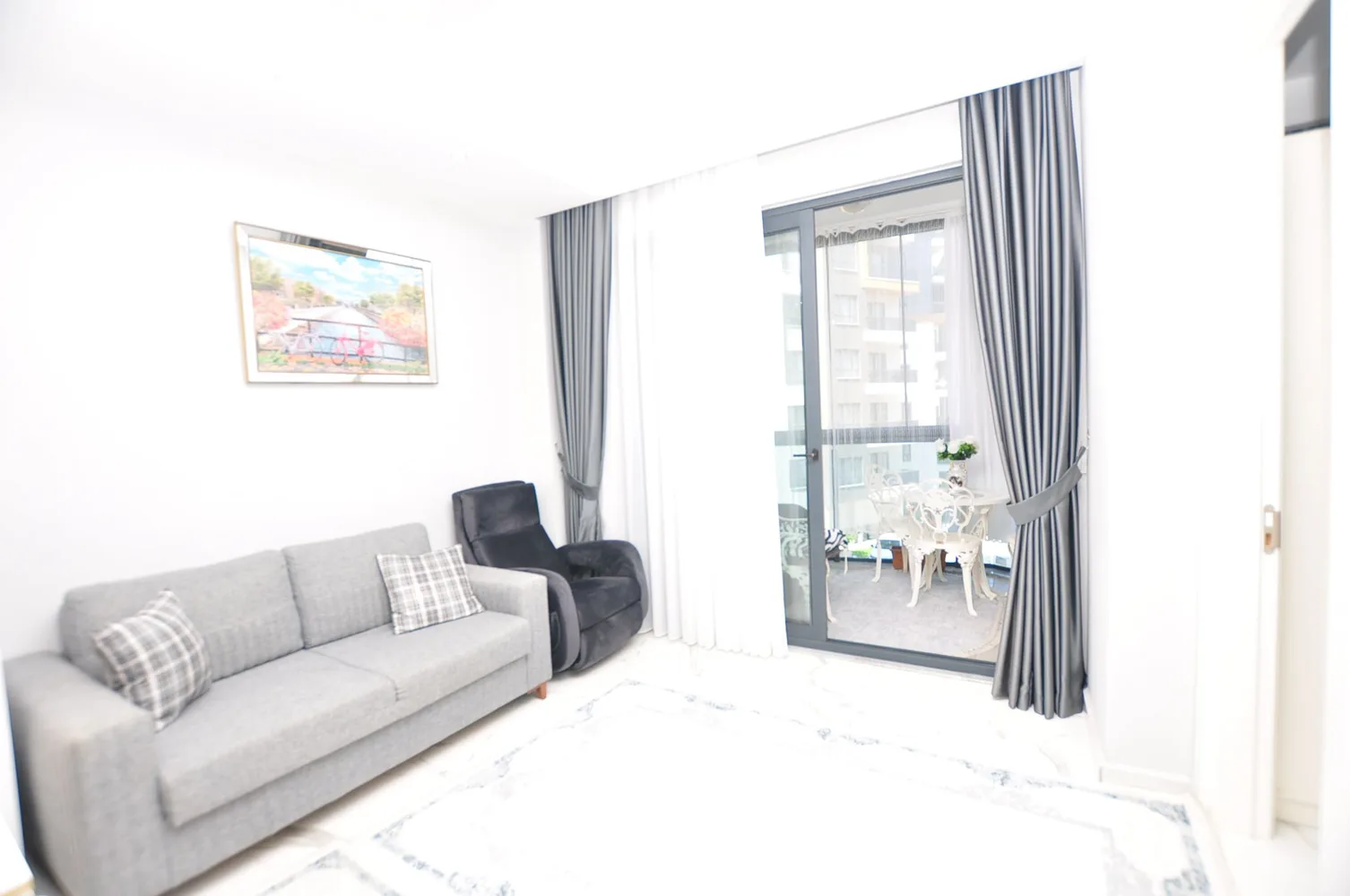  Interior - 2