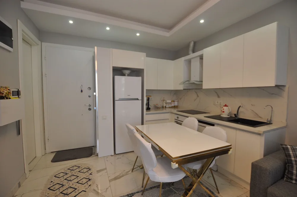  Interior - 3