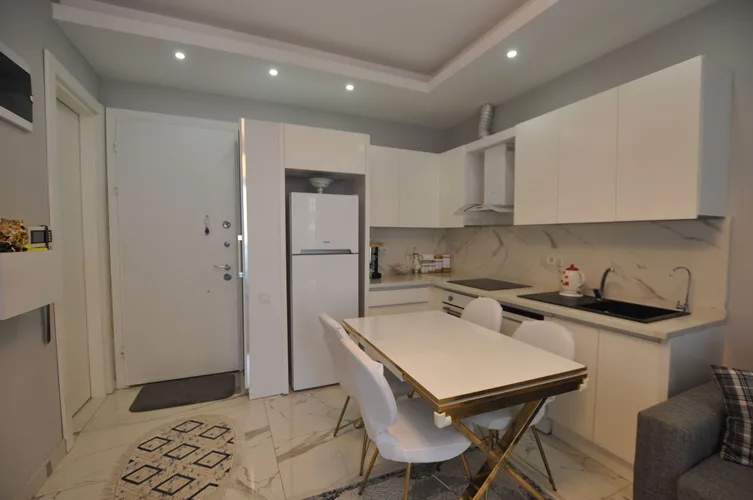 , Interior - 3