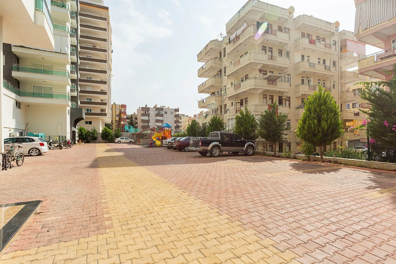 Ceray Park Exterior - 9