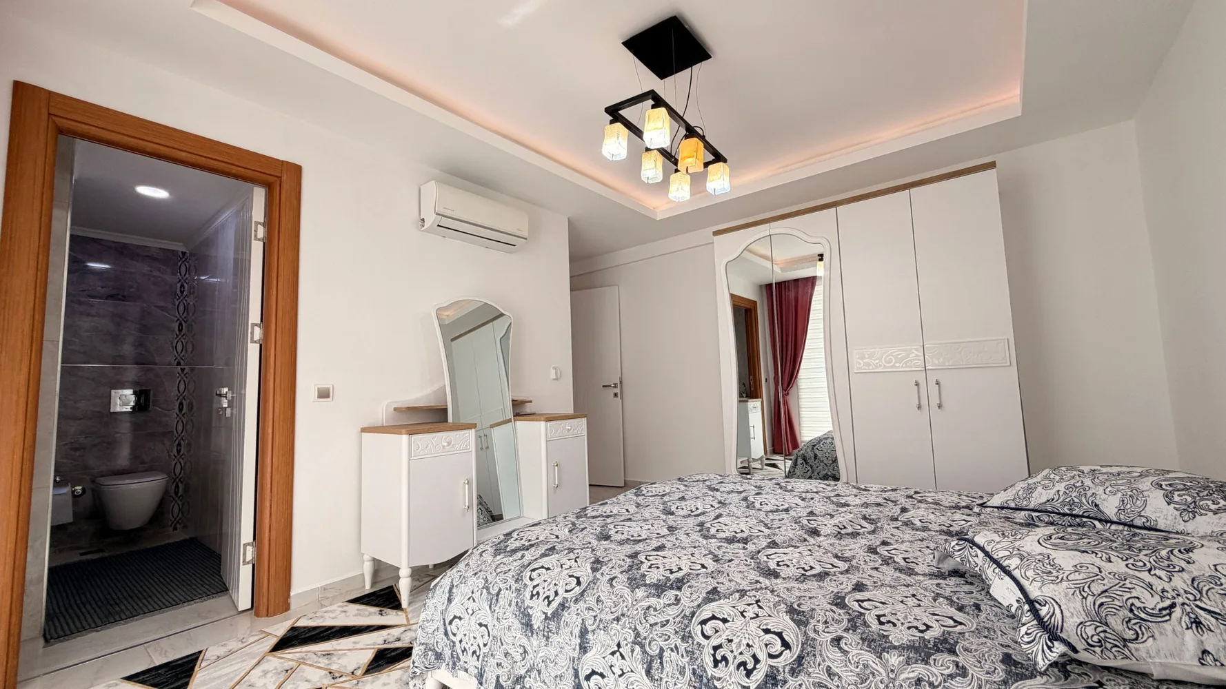 Ceray Park Interior - 6