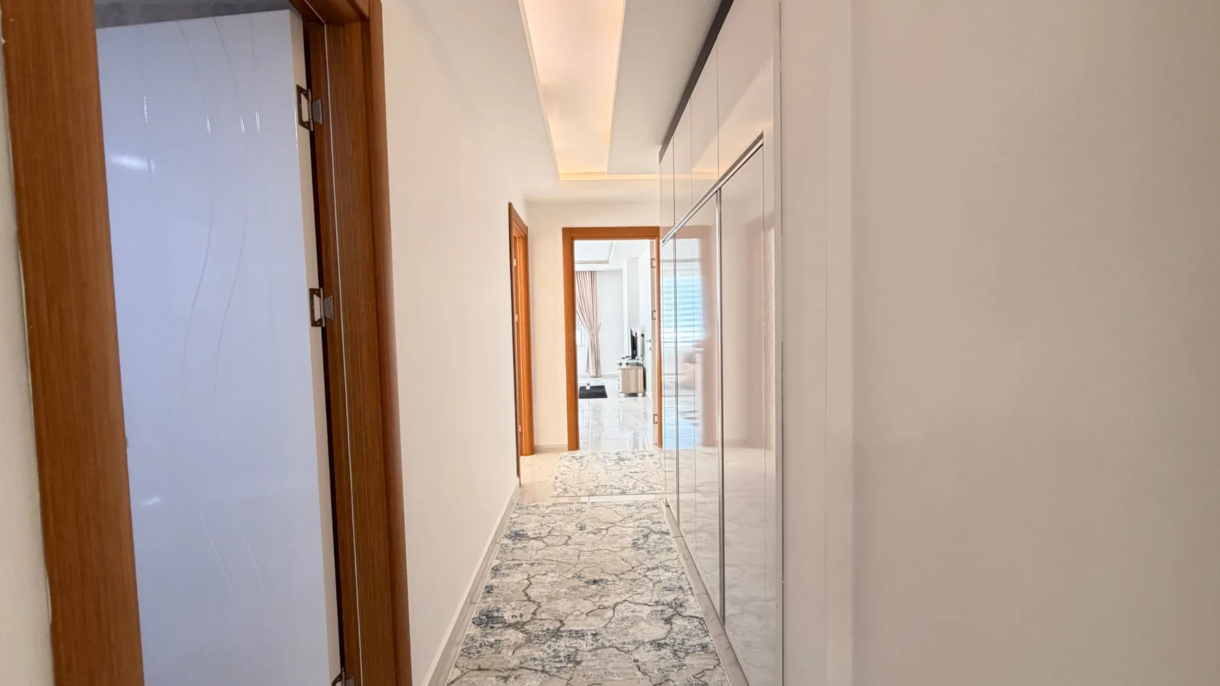Ceray Park Interior - 8