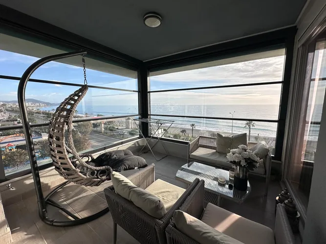 Küçüker Sea Star, Interior - 1