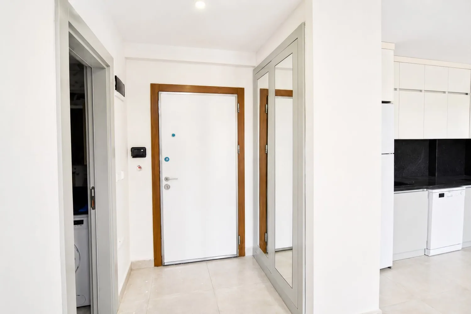 ECO BLUE Interior - 11