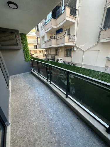 , Interior - 4