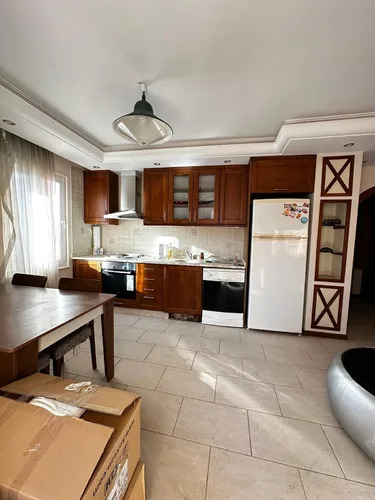 Alden 1, Interior - 3