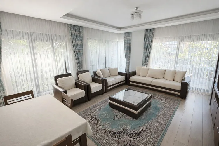 Elif Apt, Exterior - 1