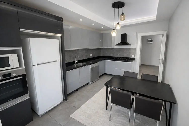 Elif Apt, Exterior - 3