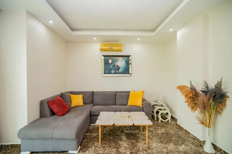 Mir Quality, Interior - 4