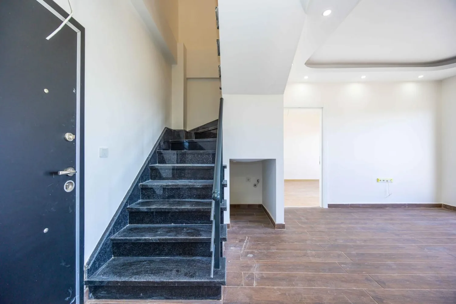 Fortuna Gold Interior - 10