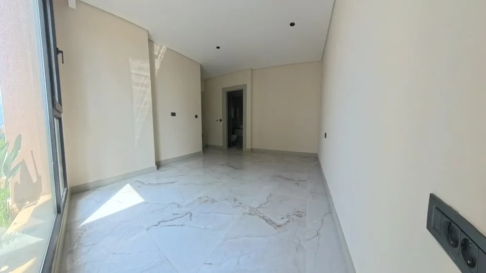 Квартира в TSI Gemstone с крытым бассейном и полной инфраструктурой Interior - 18