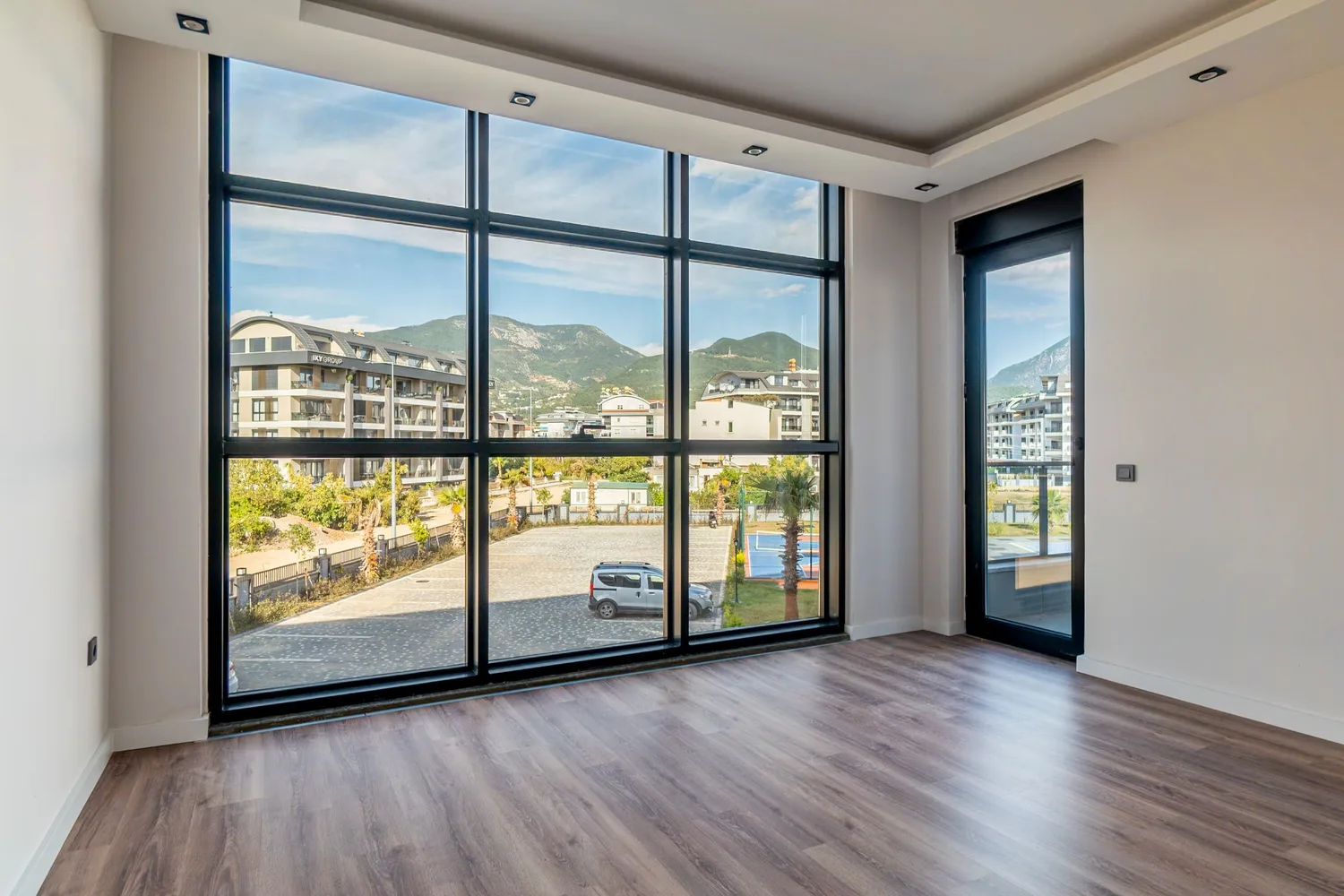 Optimum Residence Interior - 4