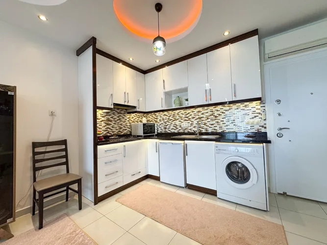 , Interior - 4