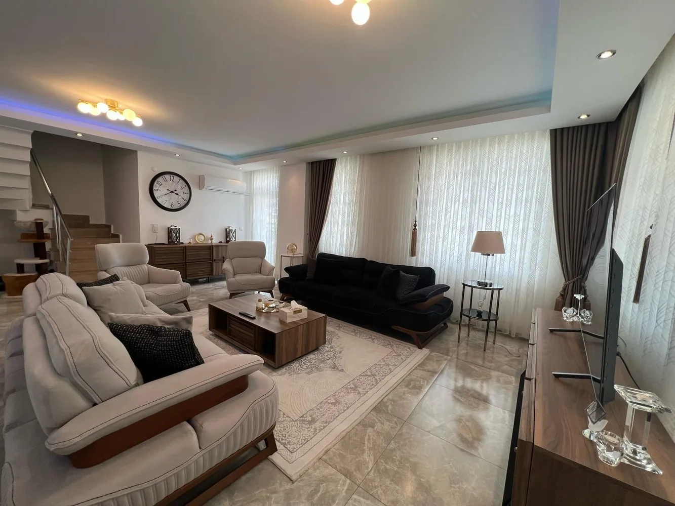 Oba Suıtes - View Property