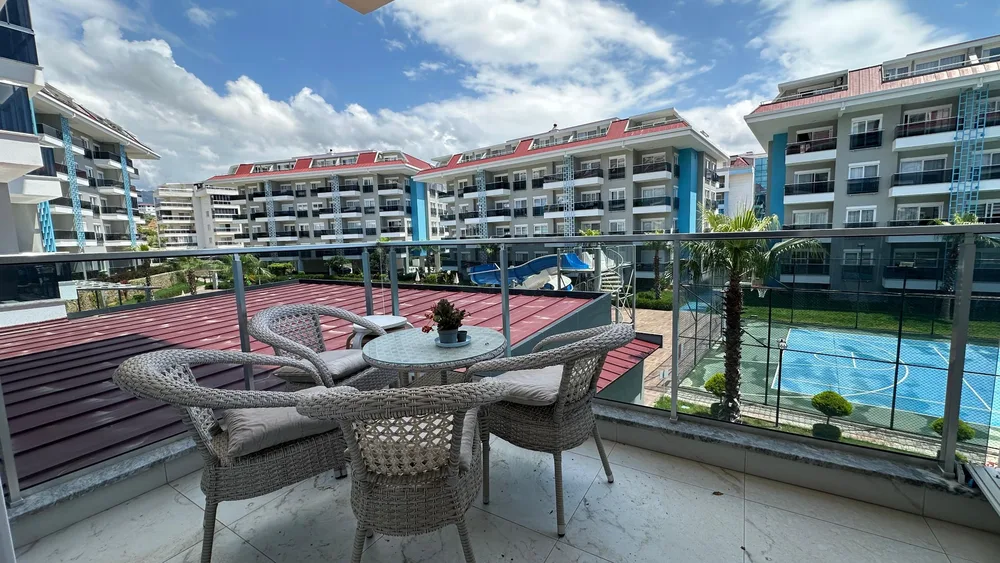 Квартира з видом на басейн на продаж у Calypso Residence, Аланія Exterior - 1