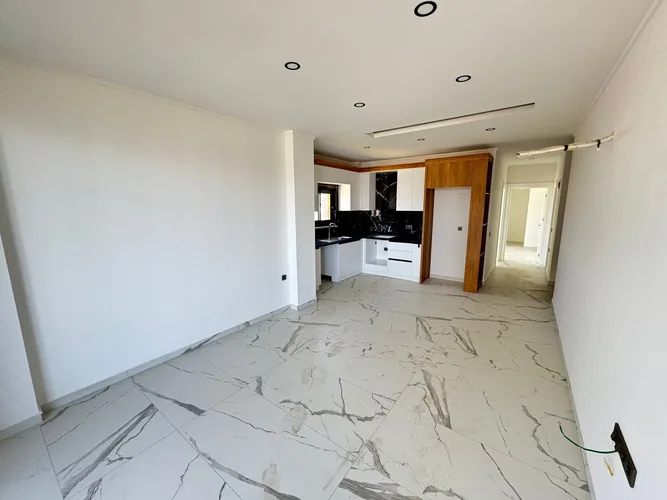 , Interior - 4