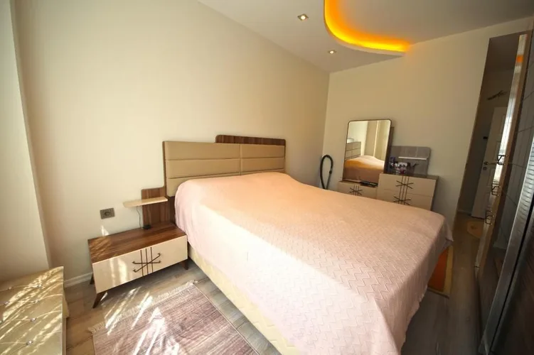 , Interior - 3