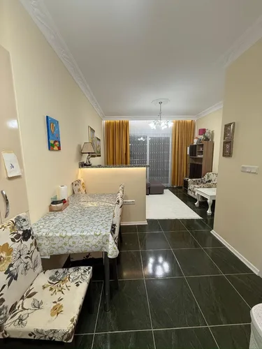 , Interior - 4