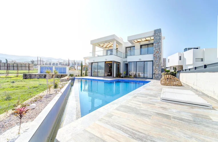 Роскошная вилла у моря на продажу в DeJa Blue Wellness Resort, Северный Кипр, Exterior - 1