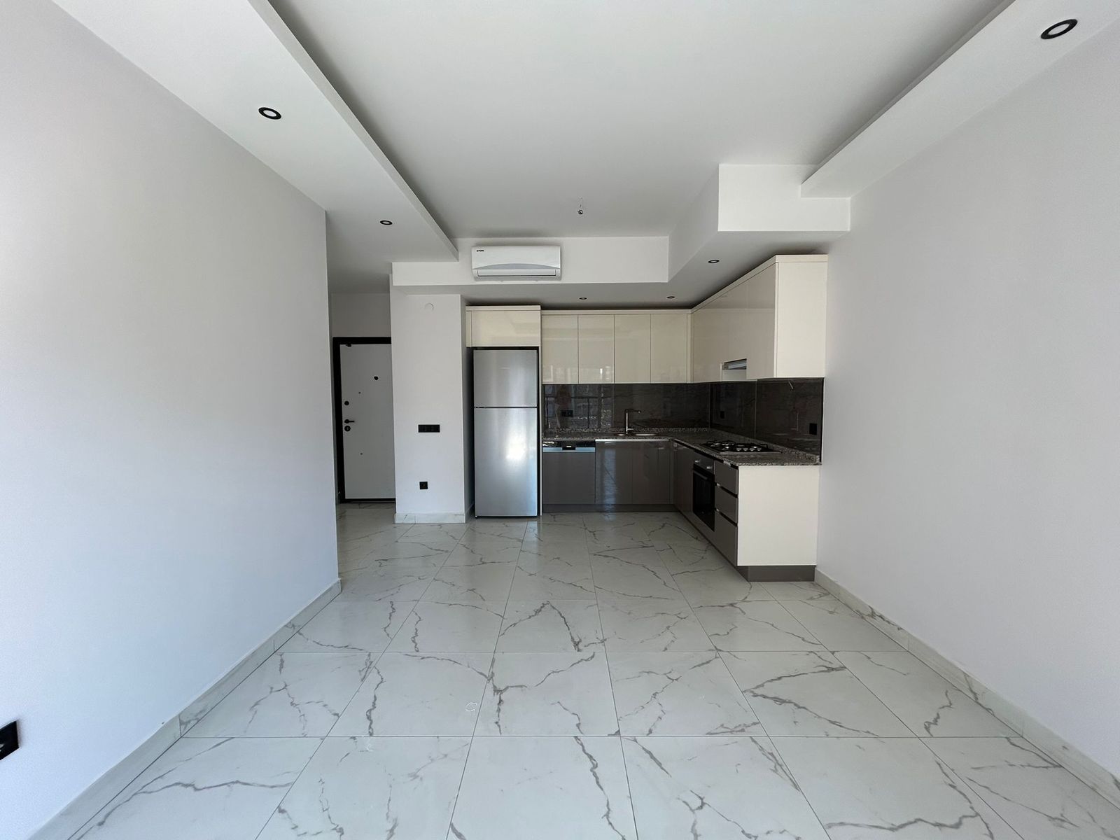 Emerald Grand Delux Residence - Посмотреть недвижимость