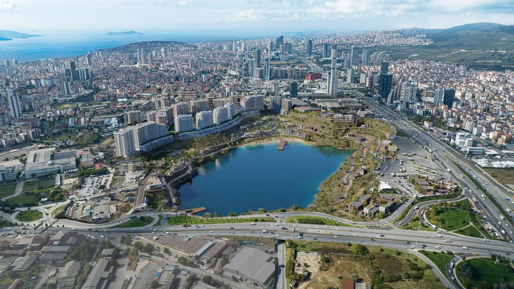 Lakefront Luxury Apartments in Batıyakasi Kartal, Istanbul Exterior - 13