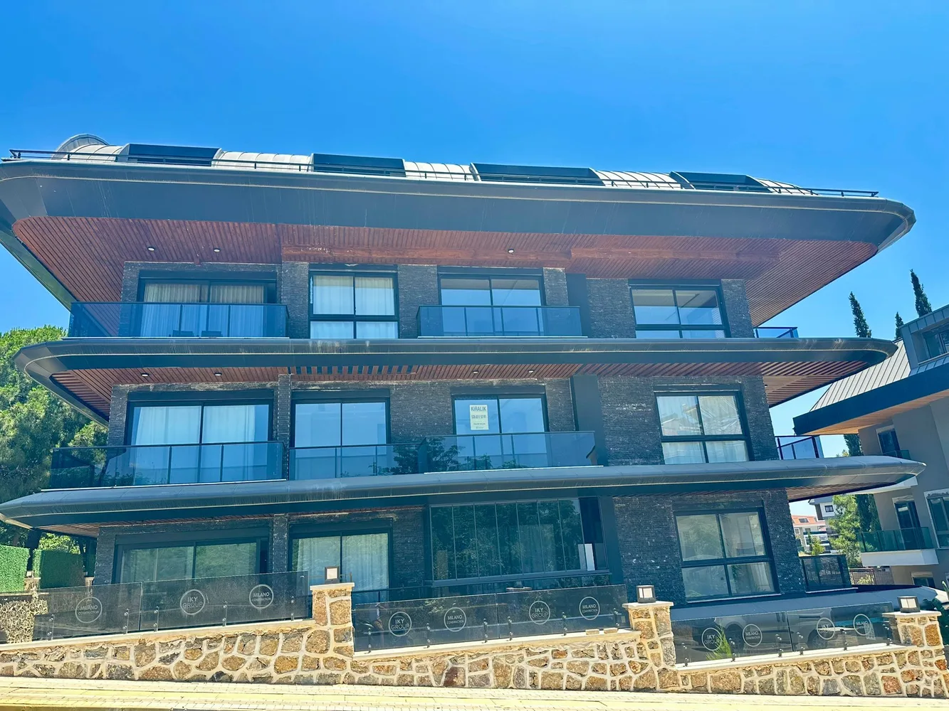 Milano Vip 2 - View Property