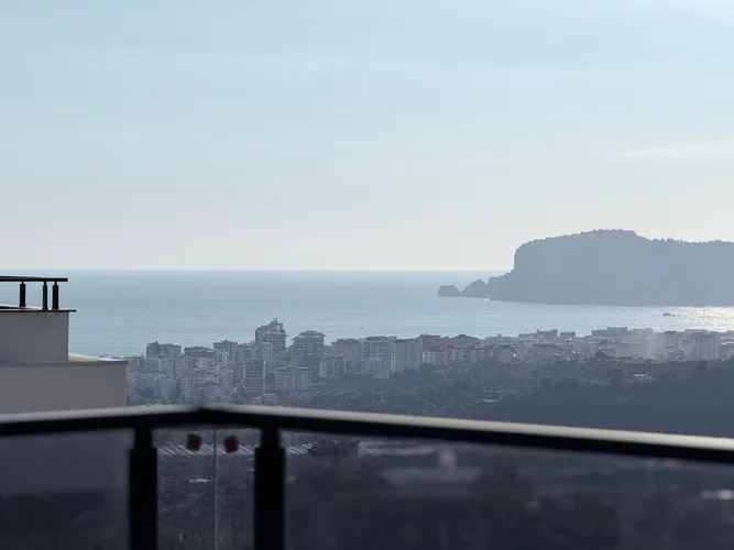 Küçüker Tower, Facilities - 2