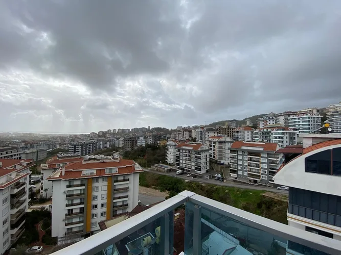 Çıplaklı 4+1, Exterior - 4