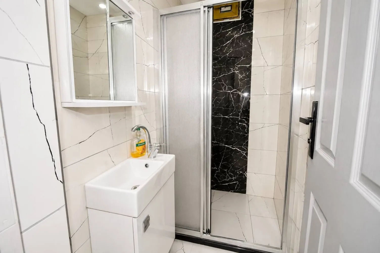 Furnished and Stylish Apartment at Alkom 8 Residence in Mahmutlar, Alanya Interior - 17
