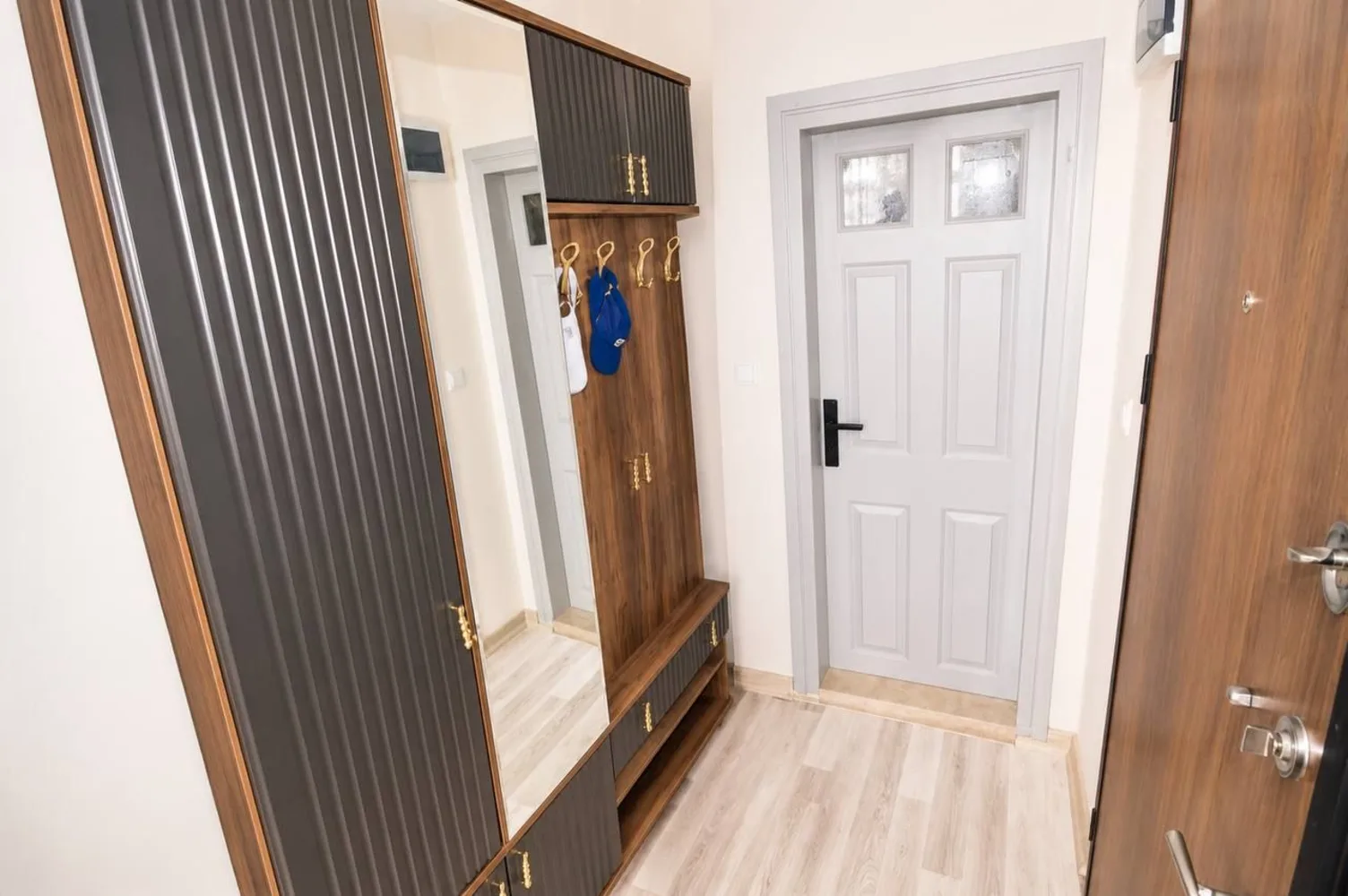 Furnished and Stylish Apartment at Alkom 8 Residence in Mahmutlar, Alanya Interior - 16