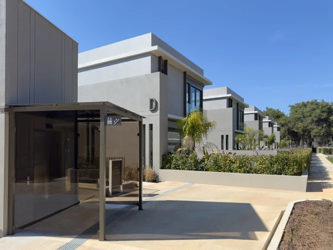 , Exterior - 1