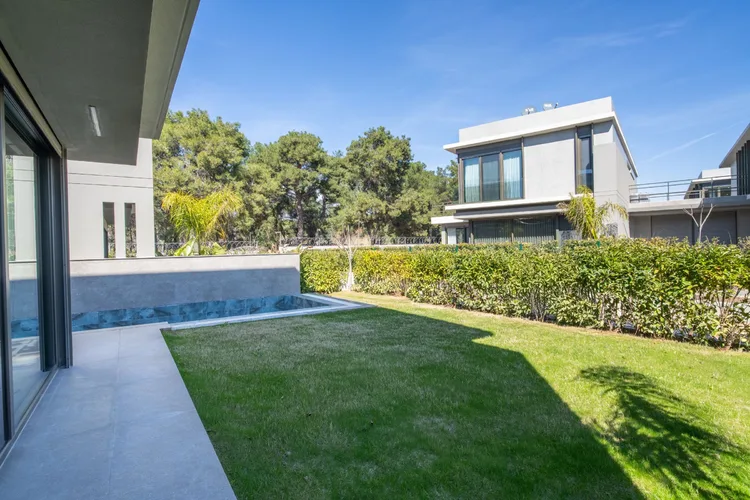 , Exterior - 3