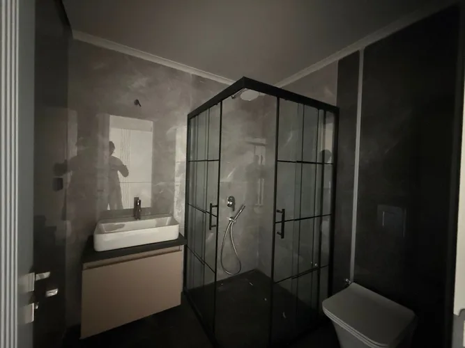 , Interior - 3