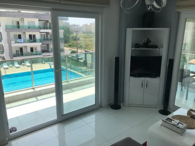 Dim River, Interior - 3