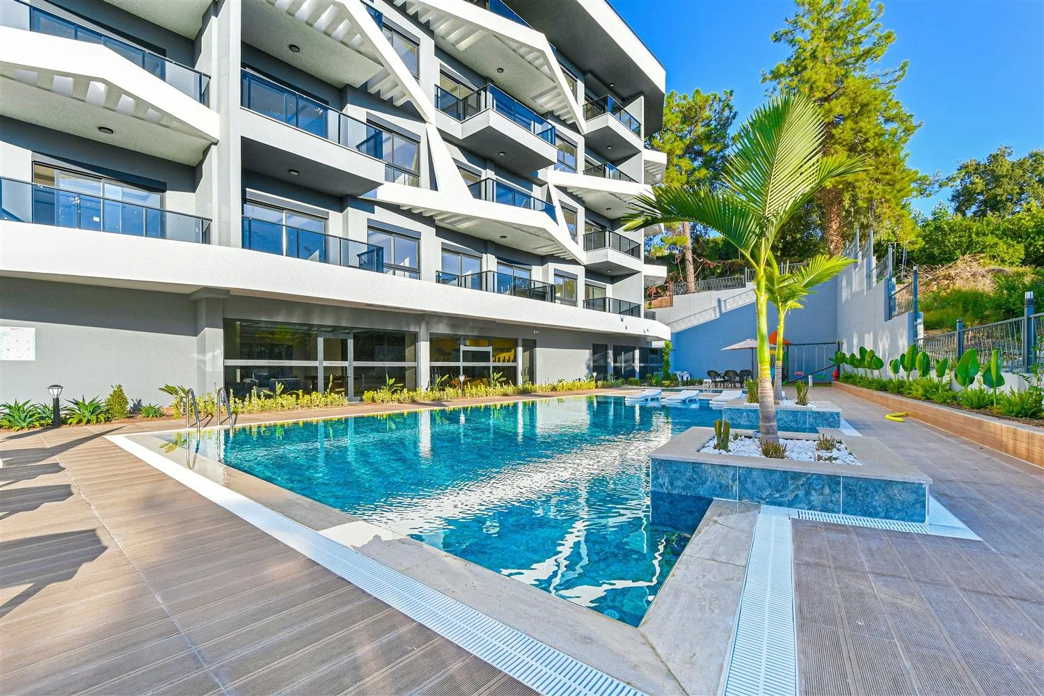 Trendy Residence Oba Exterior - 12