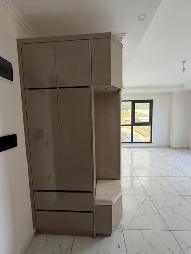 , Interior - 3