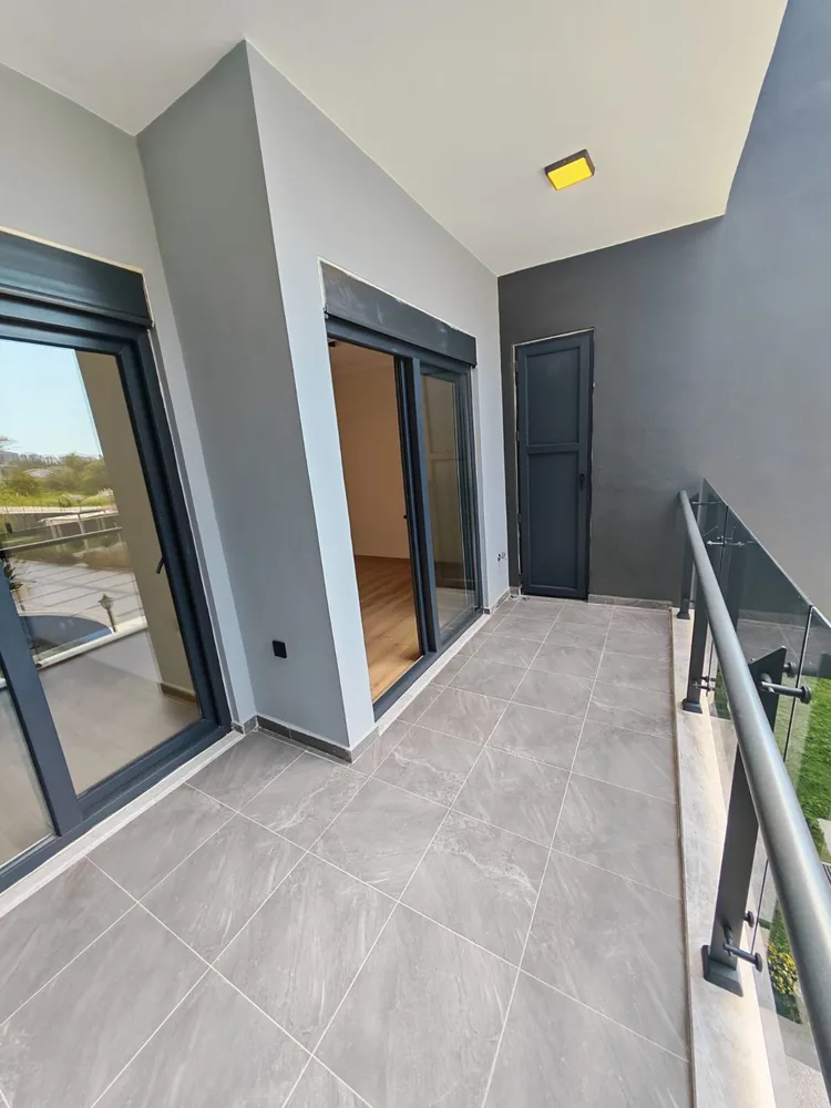 Oba Hill Residence Interior - 25