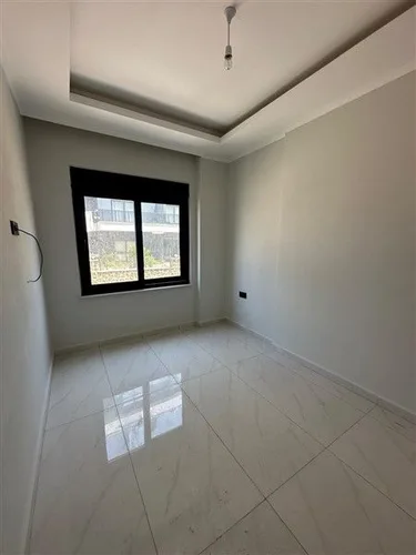 Untited Suits, Interior - 4