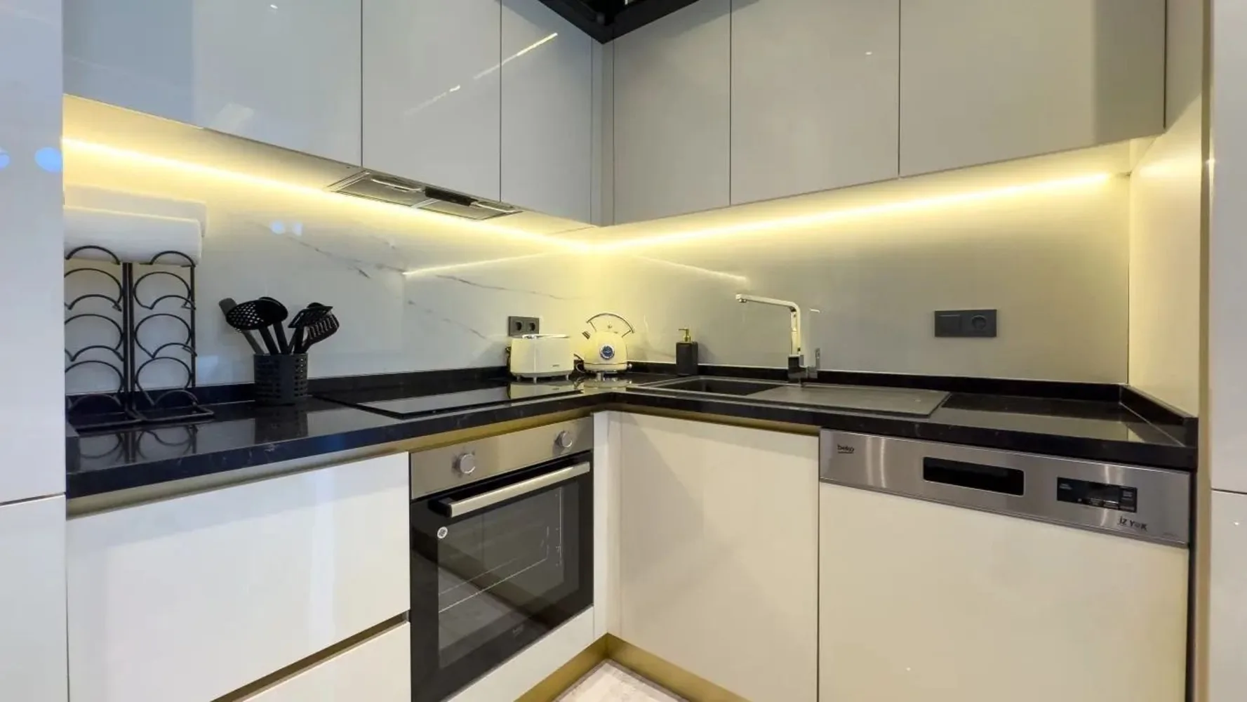 Best Home 35 Aria  Exterior - 3