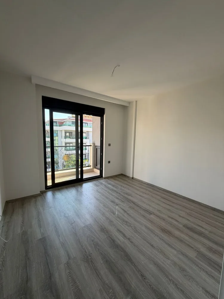 Alya Park Suit Interior - 15