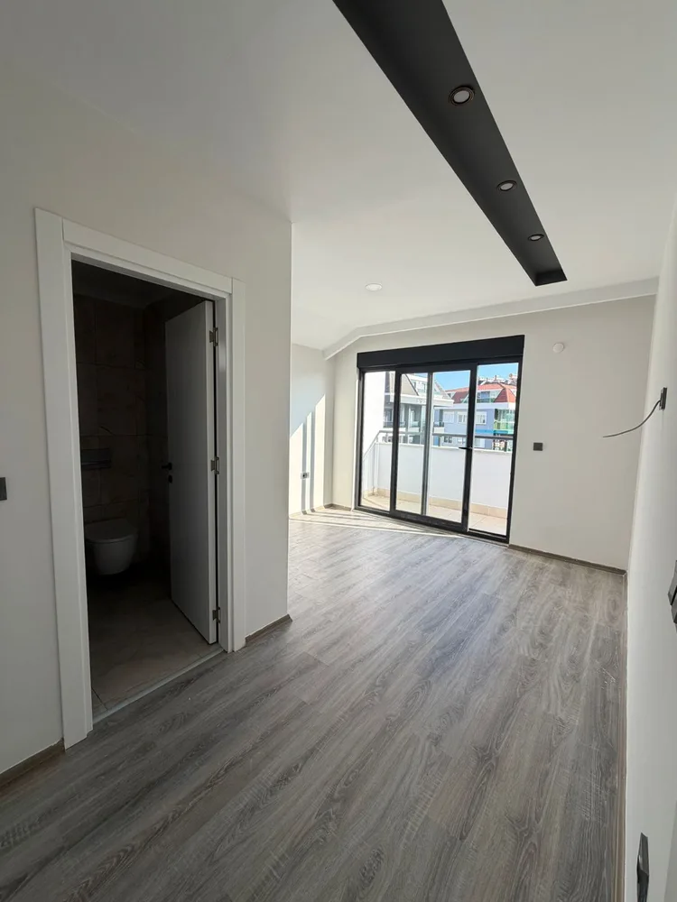 Alya Park Suit Interior - 4
