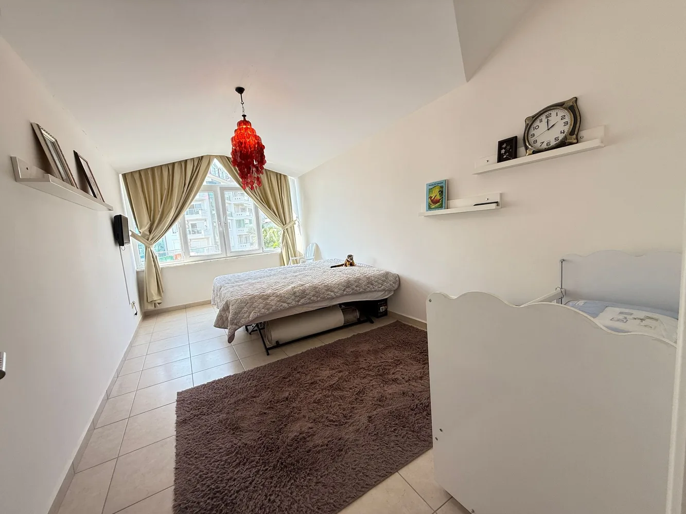 Olive City Interior - 11