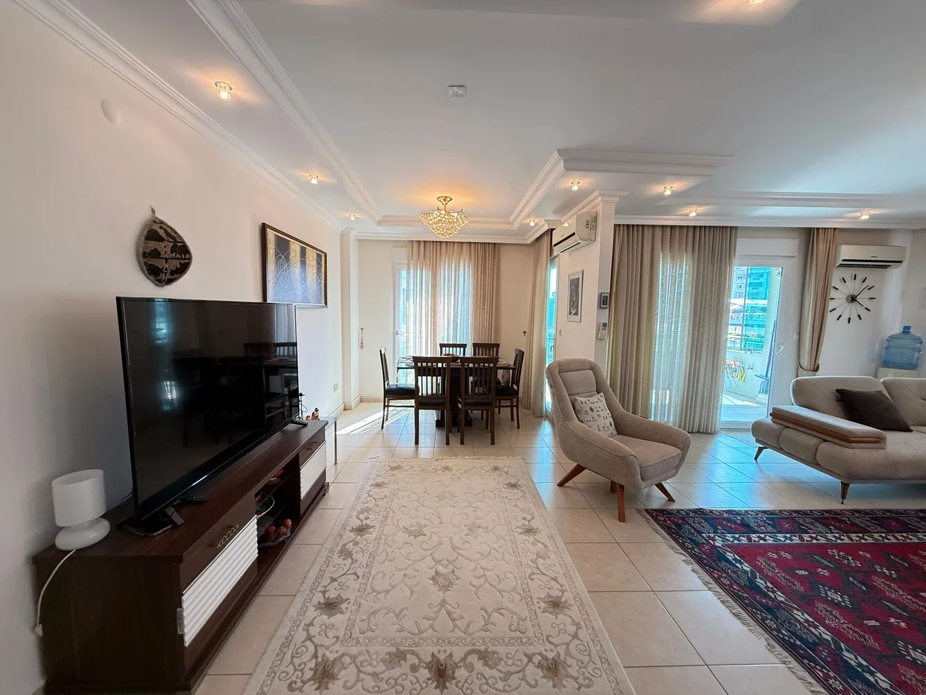 Olive City Interior - 38