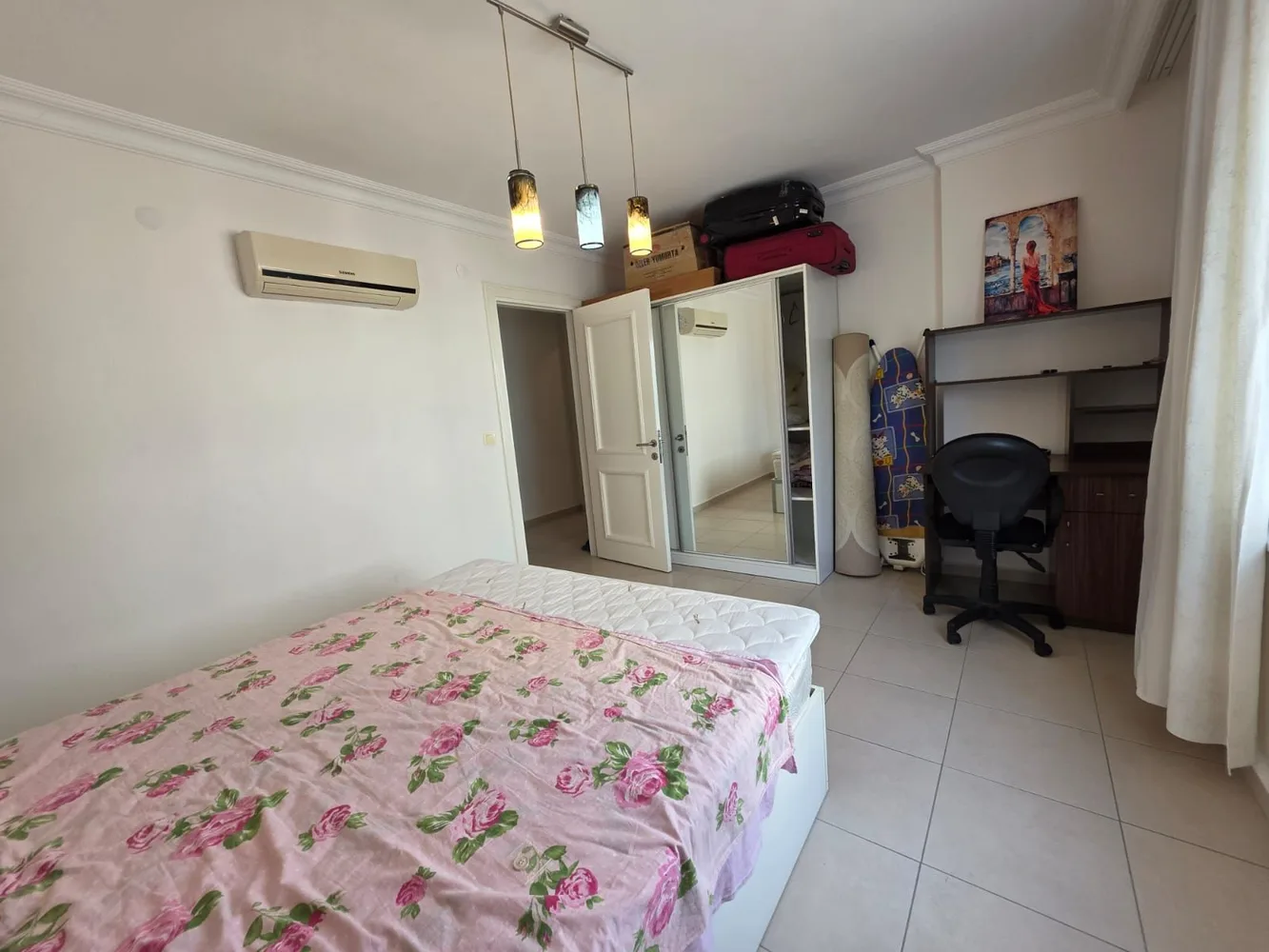 Olive City Interior - 9