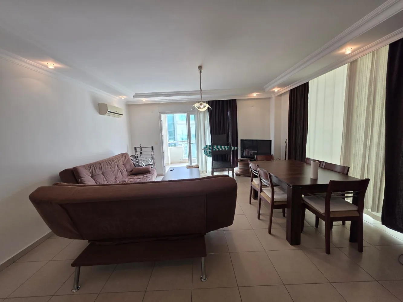 Olive City Interior - 11