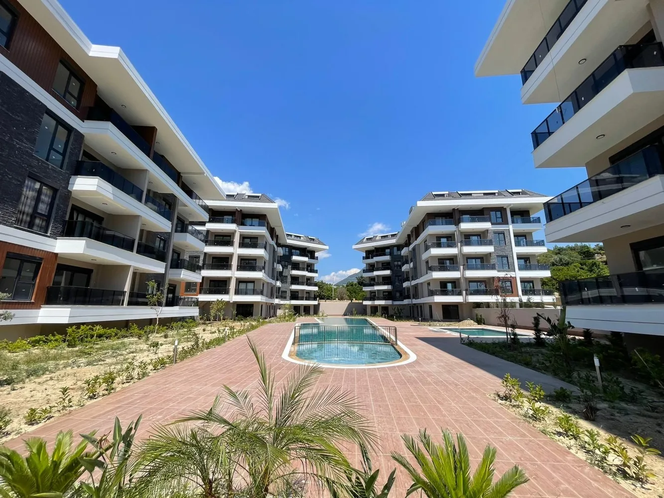 Pool-Facing New Apartment in Aina Garden Alanya - View property