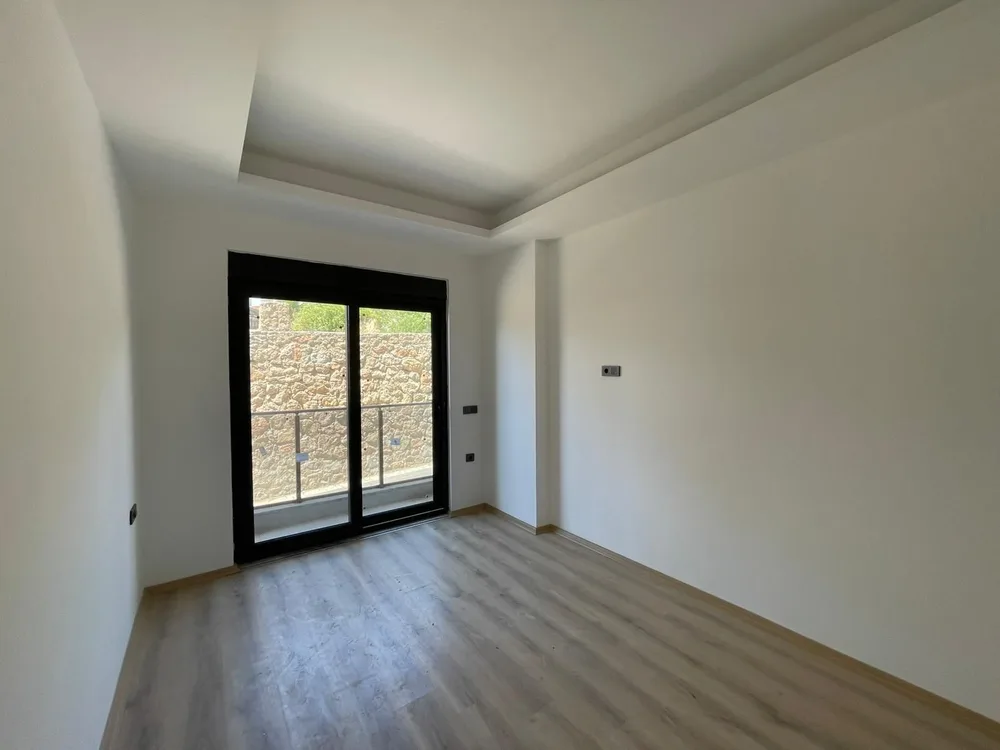 Pool-Facing New Apartment in Aina Garden Alanya Interior - 8