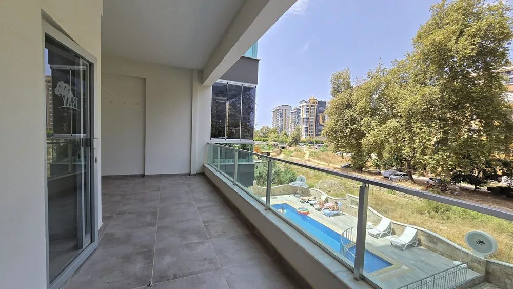 Bay 5 Residence Interior - 9