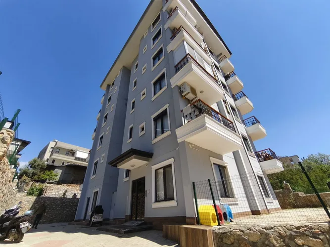 Gold Premium 1, Exterior - 2